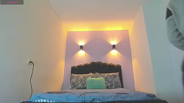 Sofia Clauss  online show from October 12, 4:11 am