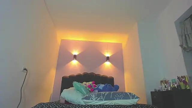 Sofia Clauss  online show from May 4, 4:19 am