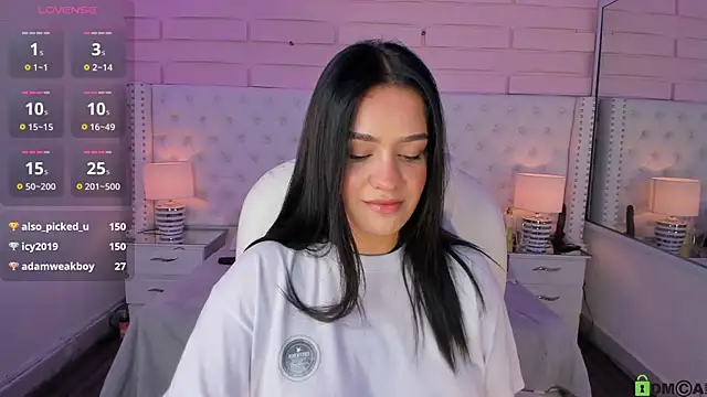 Snapshot of Yaaky_ chatting on February 24, 11:52 pm Yaaky online show from February 24, 11:52 pm