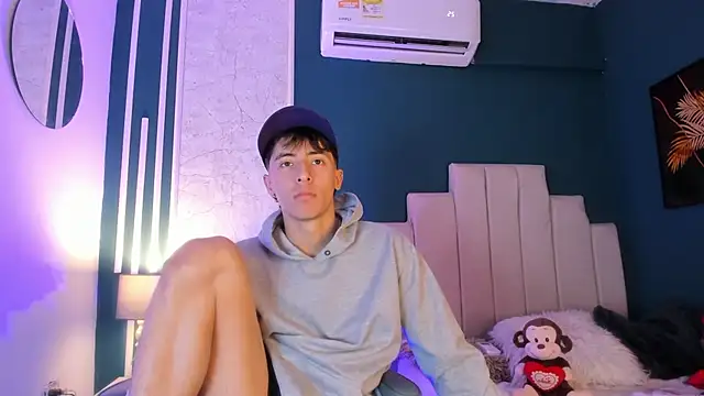 AlessandroDybala online show from February 21, 3:21 pm