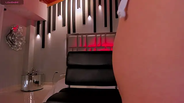 Snapshot of AnnaBrooks1 chatting on November 29, 7:50 pm AnnaBrooks1 online show from November 29, 7:50 pm