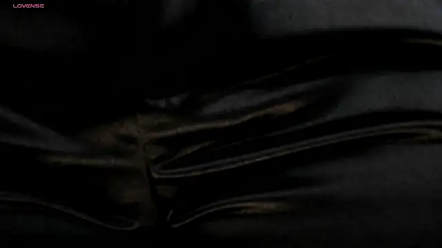 Snapshot of AnnaBrooks1 chatting on December 15, 7:51 pm AnnaBrooks1 online show from December 15, 7:51 pm