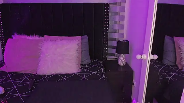 Snapshot of Sofiia-Rubb chatting on March 12, 4:19 am Sofiia-Rubb online show from March 12, 4:19 am