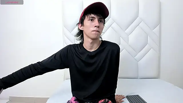 JeanRam18 online show from September 12, 7:58 pm