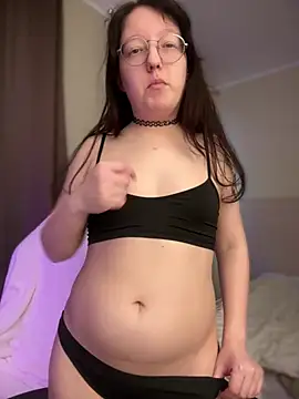 emigooflordXD online show from December 18, 9:36 am