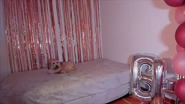 Lauren A online show from January 4, 7:34 pm