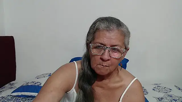 candy mature  online show from April 17, 10:46 pm