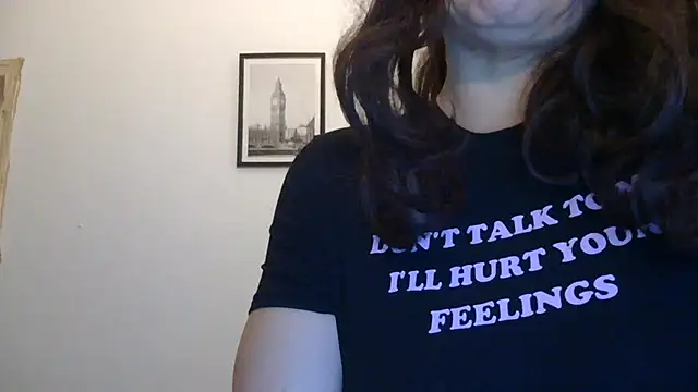 Snapshot of HeyyImHarlowe chatting on February 26, 1:43 am HeyyImHarlowe online show from February 26, 1:43 am