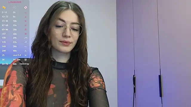 Ester Hill online show from October 20, 10:32 pm