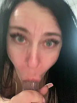 Snapshot of CuteNata chatting on March 11, 3:02 pm CuteNata online show from March 11, 3:02 pm