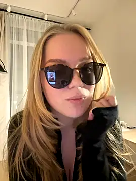 Little Forest ELF online show from November 19, 6:19 pm