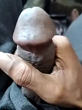 BadBoySmoker7070 online show from November 16, 8:36 pm