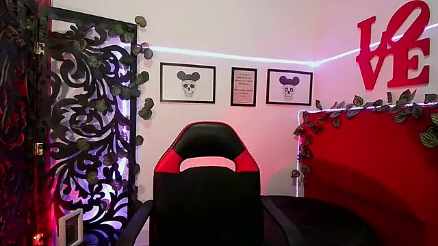 moon sunflower online show from February 4, 8:02 am