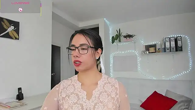 Snapshot of susana_monroy chatting on July 27, 6:26 pm susana monroy online show from July 27, 6:26 pm
