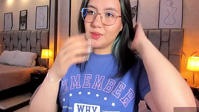 sweet--emily online show from December 19, 7:07 am