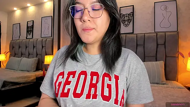 sweet--emily online show from December 22, 11:11 am