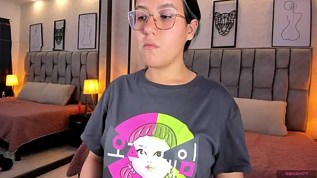 sweet--emily online show from December 27, 6:46 am