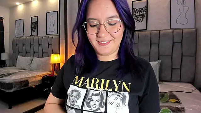 sweet--emily online show from December 31, 5:55 am