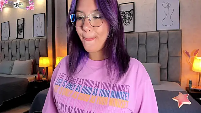 sweet--emily online show from January 14, 3:43 am