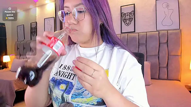 sweet--emily online show from January 23, 9:18 am