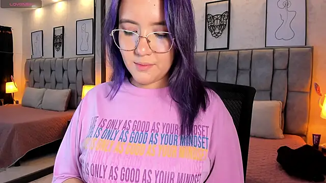 sweet--emily online show from February 8, 6:43 am