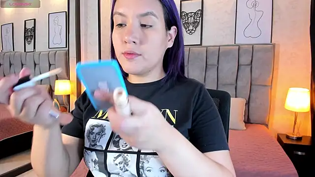 sweet--emily online show from February 9, 4:57 am