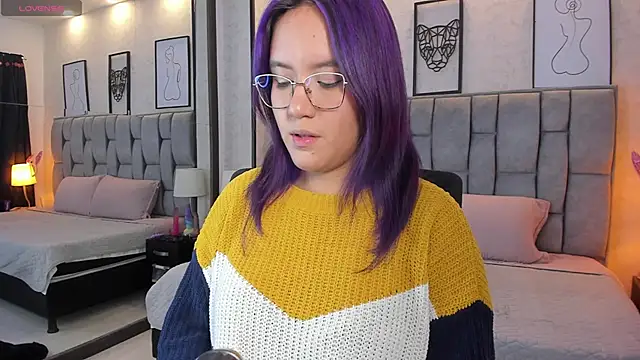 sweet--emily online show from February 14, 8:31 am