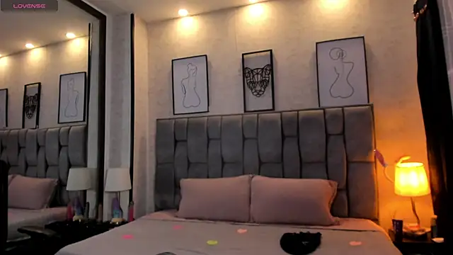 sweet--emily online show from February 15, 7:27 am