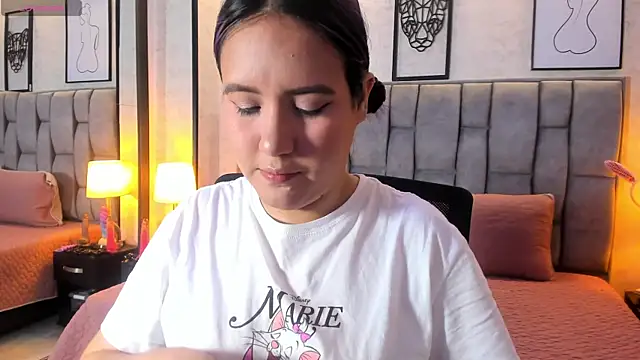 sweet--emily online show from March 23, 4:38 am