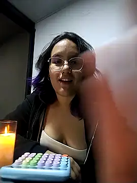 sweet--emily online show from October 19, 6:47 am