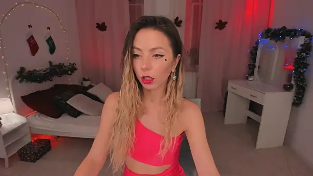 Snapshot of Love_Lines chatting on December 30, 4:09 am Love Lines online show from December 30, 4:09 am