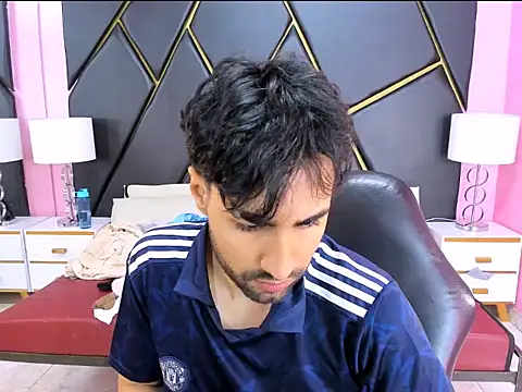 MilanZaire online show from October 29, 1:19 am