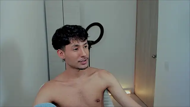 Snapshot of dimitri_targaryen chatting on December 15, 1:57 am dimitri targaryen online show from December 15, 1:57 am