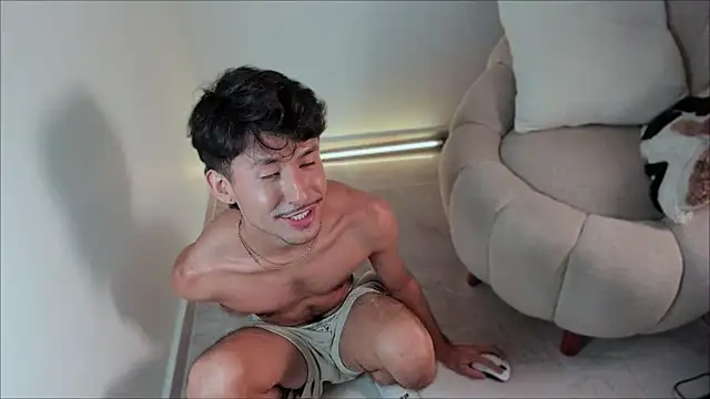 Snapshot of dimitri_targaryen chatting on February 27, 12:45 pm dimitri targaryen online show from February 27, 12:45 pm