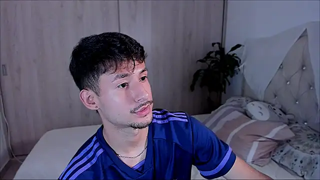 Snapshot of dimitri_targaryen chatting on October 3, 9:56 pm dimitri targaryen online show from October 3, 9:56 pm