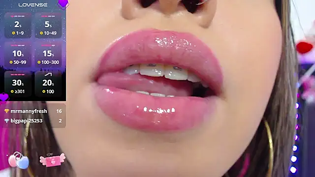 krysten ritter2 online show from March 18, 10:46 am