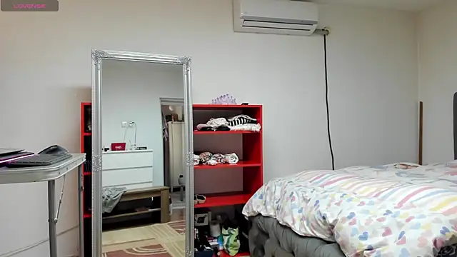 Snapshot of supermanboy94 chatting on March 10, 7:10 am supermanboy94 online show from March 10, 7:10 am