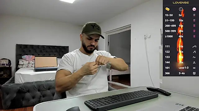 supermanboy94 online show from February 2, 7:29 am