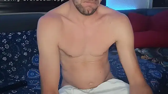 SquirtLover XL online show from May 9, 2:39 am