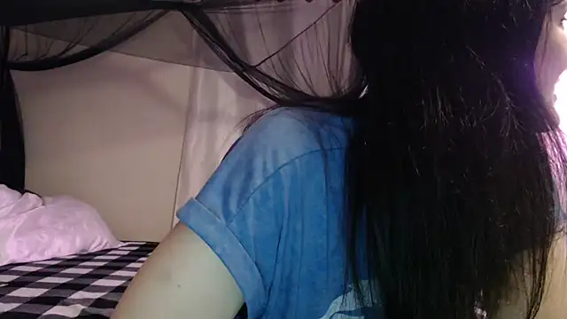 CrystalLakeXO online show from June 24, 4:44 am
