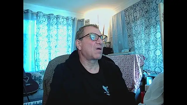 Snapshot of coryassman chatting on December 7, 8:38 pm coryassman online show from December 7, 8:38 pm