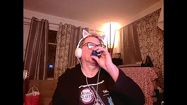 Snapshot of coryassman chatting on January 3, 12:19 pm coryassman online show from January 3, 12:19 pm