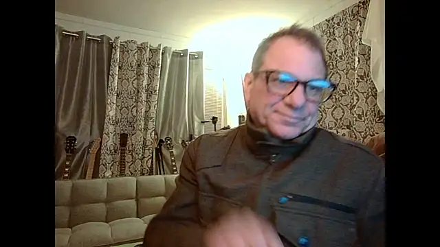 Snapshot of coryassman chatting on January 28, 2:00 am coryassman online show from January 28, 2:00 am