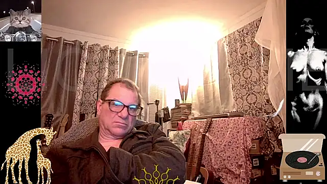 Snapshot of coryassman chatting on February 22, 4:40 am coryassman online show from February 22, 4:40 am