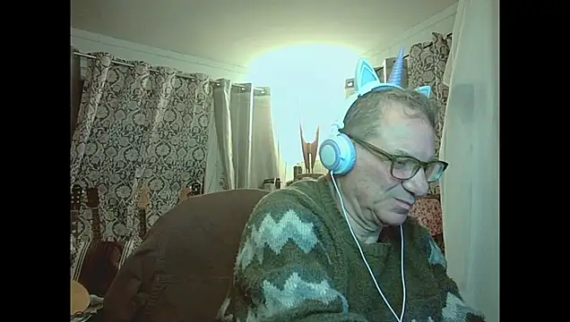 coryassman online show from April 13, 11:05 am