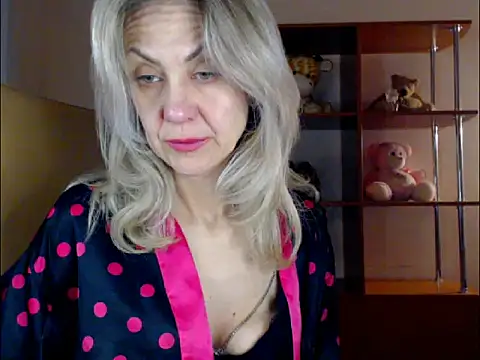 Snapshot of Tanya6547 chatting on March 3, 8:16 am Tanya6547 online show from March 3, 8:16 am