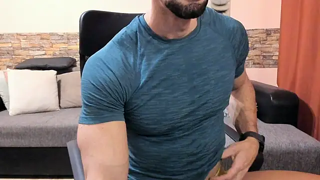 HotHunkTrainer online show from December 23, 9:29 am