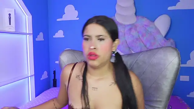 miss romyna online show from November 7, 10:59 am