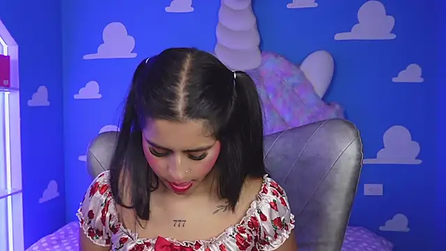 miss romyna online show from March 20, 11:04 am