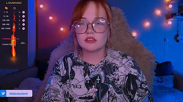 Snapshot of lala_loulou_land chatting on February 24, 9:20 pm lala loulou land online show from February 24, 9:20 pm